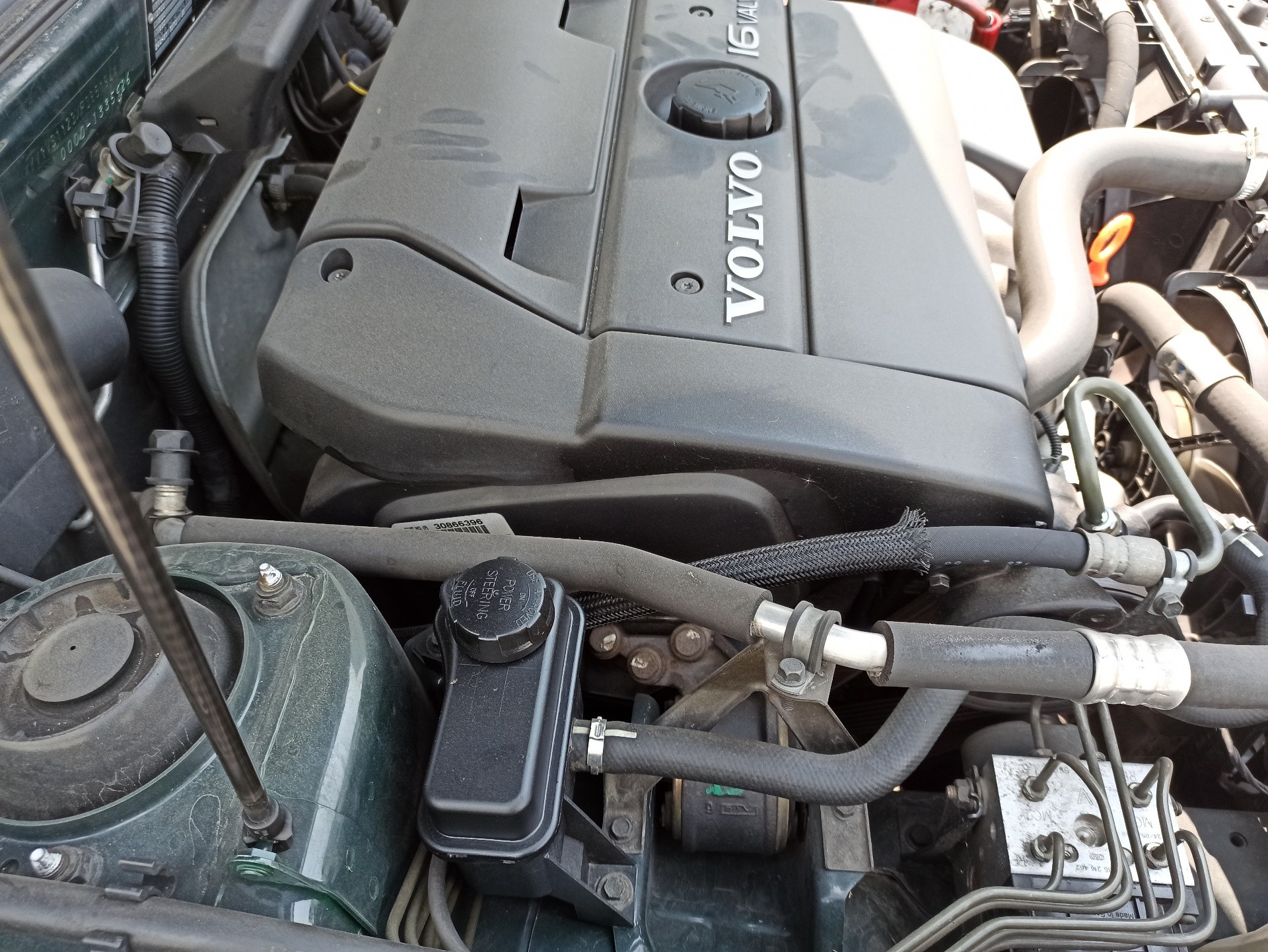 VOLVO S40 1 generation (1996-2004) Engine B4164S 24934405