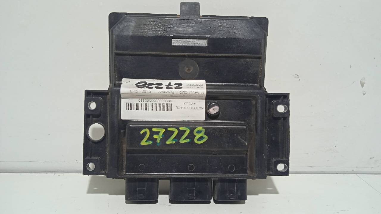 RENAULT Clio 3 generation (2005-2012) Engine Control Unit ECU 8200911560 20510559