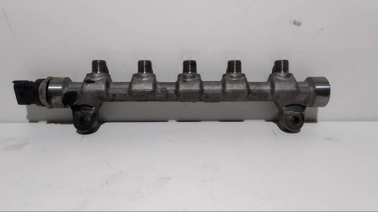 HYUNDAI Tucson 3 generation (2015-2021) Fuel Rail 0445214181 23500146