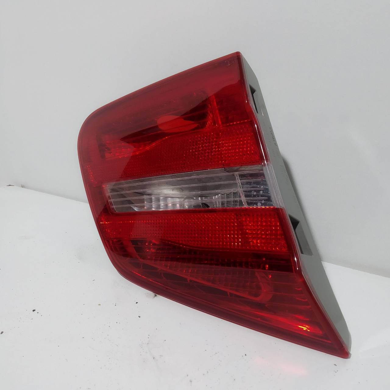 MERCEDES-BENZ B-Class W246 (2011-2020) Rear Right Taillight Lamp A2468200724 25279477