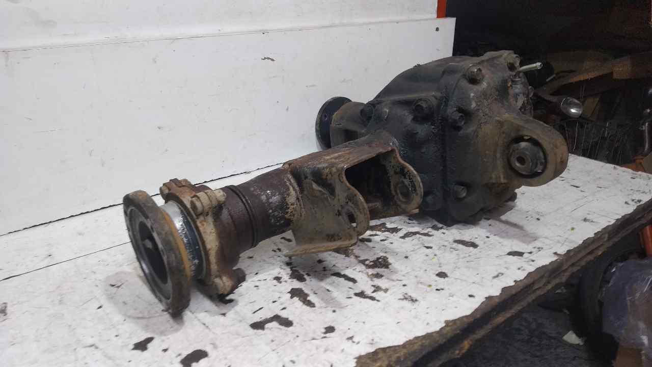 MERCEDES-BENZ Front Transfer Case 3851161G45 24820346