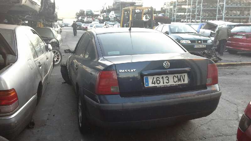 VOLKSWAGEN Passat B5 (1996-2005) Vaihteisto 5HP19 18351104