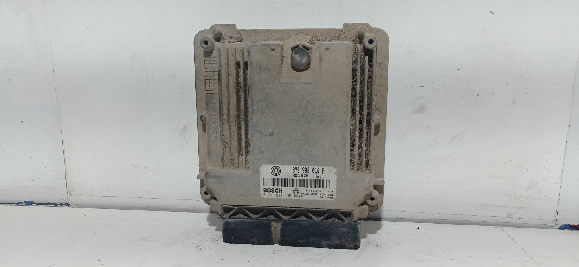 VOLKSWAGEN Touareg 1 generation (2002-2010) Engine Control Unit ECU 0281011258 20869750