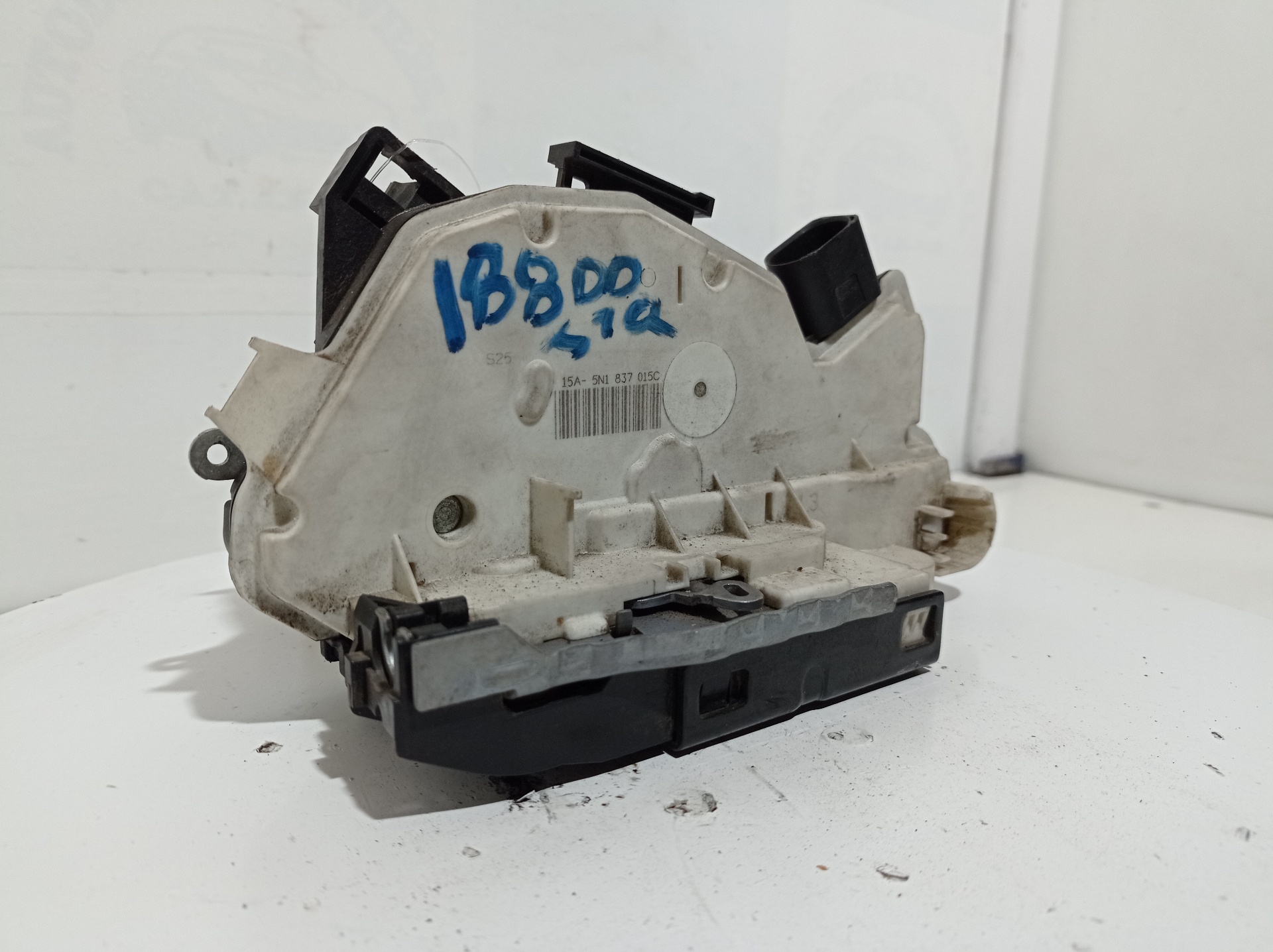 SEAT Ibiza 4 generation (2008-2017) Front venstre dørlås 5N1837015C 18362126