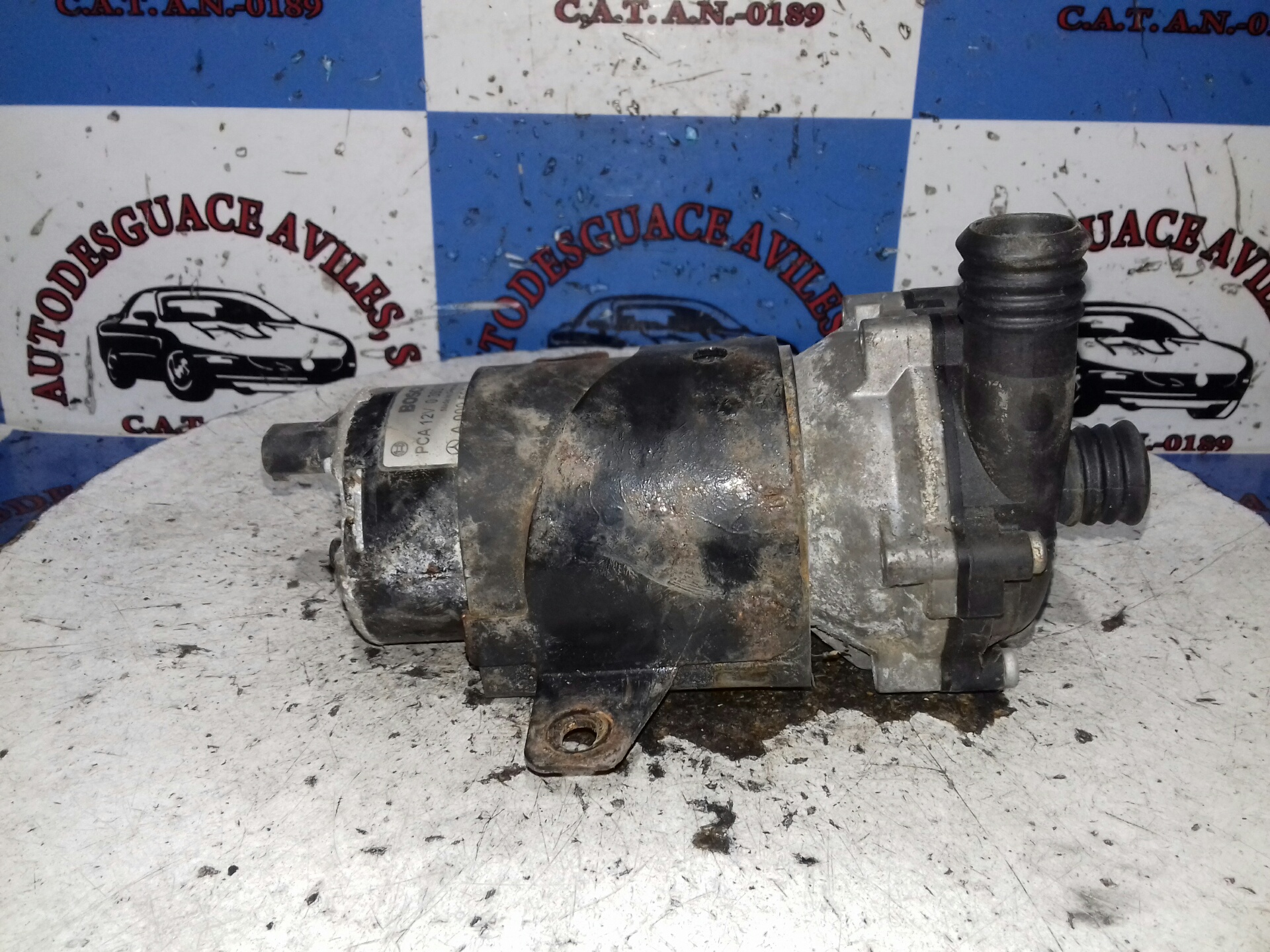 MERCEDES-BENZ S-Class W221 (2005-2013) Water Pump A0005000386 18380995