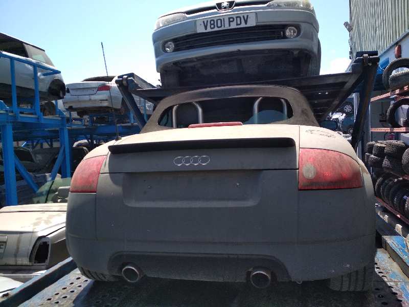 AUDI TT 8N (1998-2006) Pavaros paskirstymo dėžė (razdatkė) 02M409053 18369199