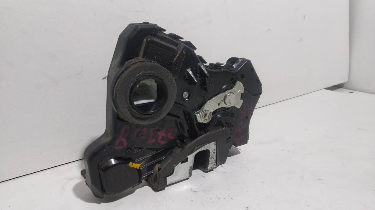 TOYOTA Auris 1 generation (2006-2012) Front Left Door Lock 6904002211 25221608