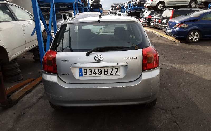 TOYOTA Corolla E120 (2000-2008) Oikean etuoven ikkunansäädin 6981002130 24697511