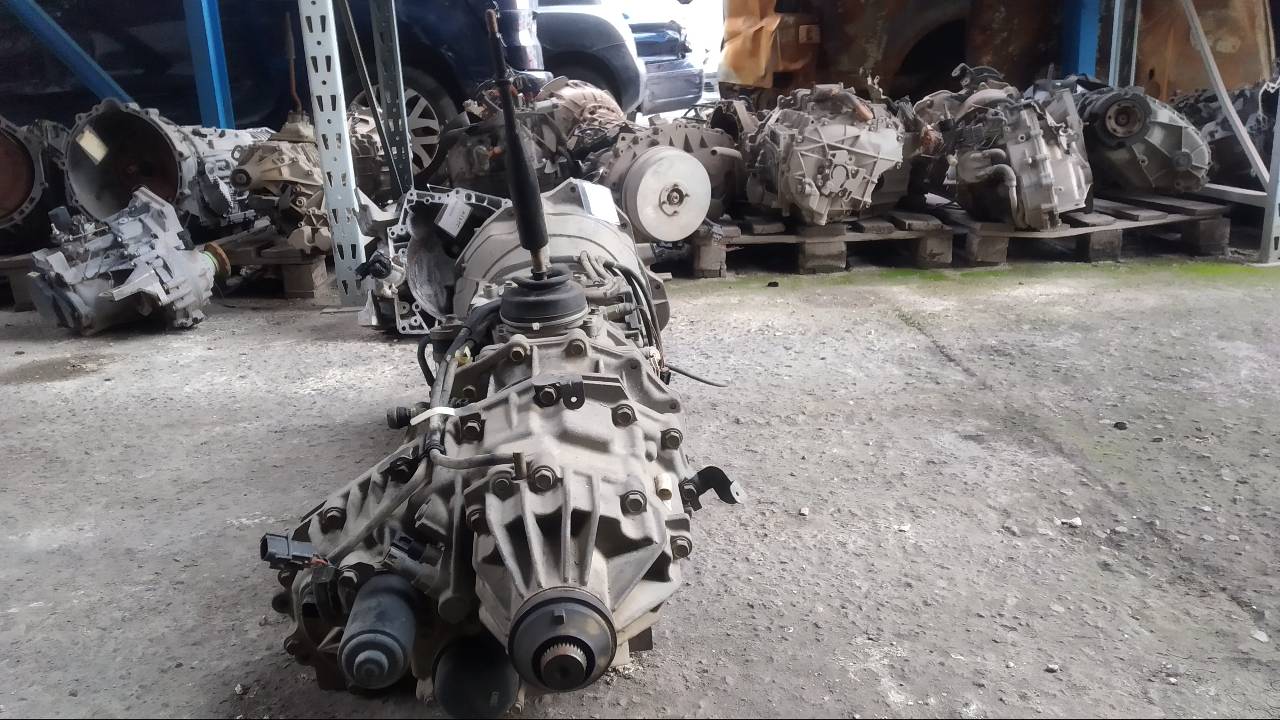 NISSAN Pathfinder R51 (2004-2014) Gearbox EA700 23235974