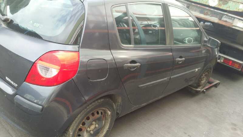 RENAULT Clio 3 generation (2005-2012) Priekinių dešinių durų stiklo pakelėjas 8200291147 24679605