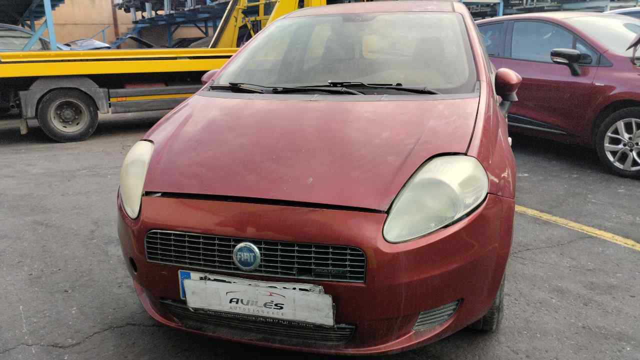 FIAT Punto 3 generation (2005-2020) Priekinių kairių durų langų pakėlimo mygtukai 24867198