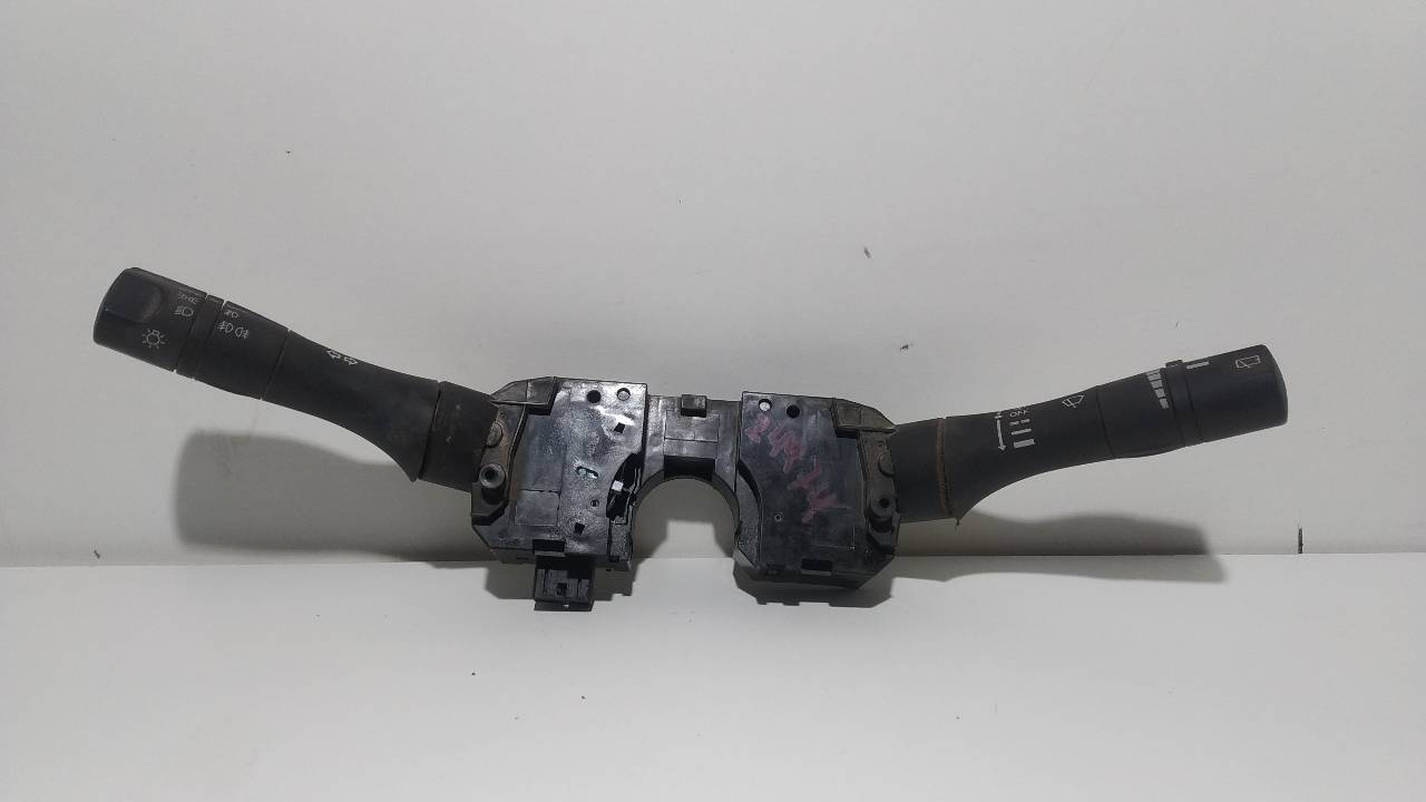 NISSAN Juke YF15 (2010-2020) Переключатель кнопок 14A01 23041161