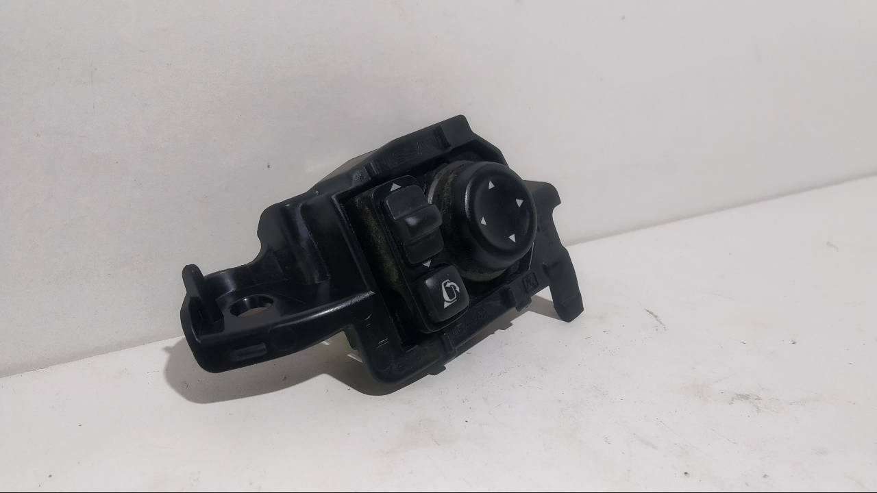 NISSAN Qashqai 2 generation (2013-2023) Muut ohjausyksiköt 255704EA1B 23501793