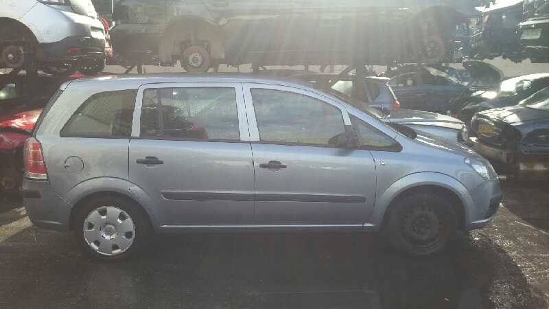 OPEL Zafira B (2005-2010) Стартер 55556092 18355071