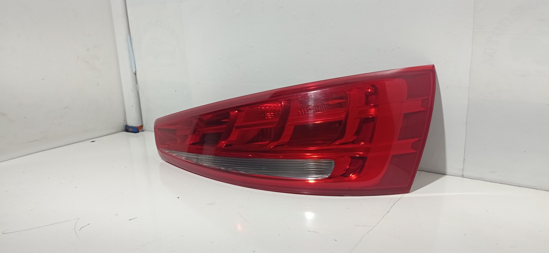 AUDI Q3 8U (2011-2020) Baglygte højre baglygte 8U0945094 23652314