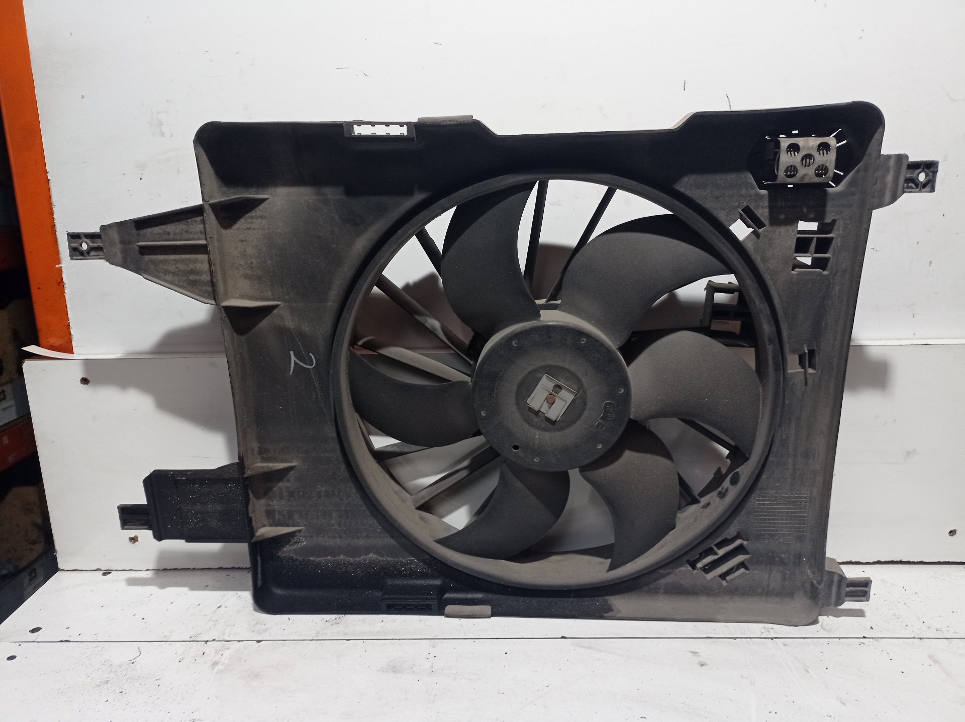 RENAULT Megane 2 generation (2002-2012) Diffuser Fan 8200222998 18409987