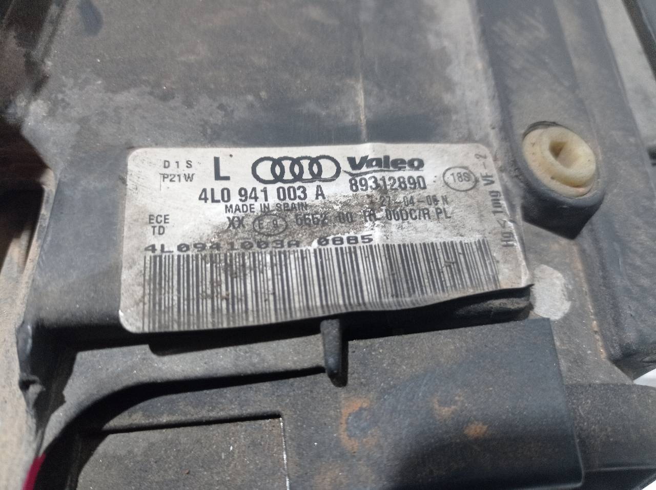 AUDI Q7 4L (2005-2015) Fram vänster strålkastare 4L0941003A 18403876