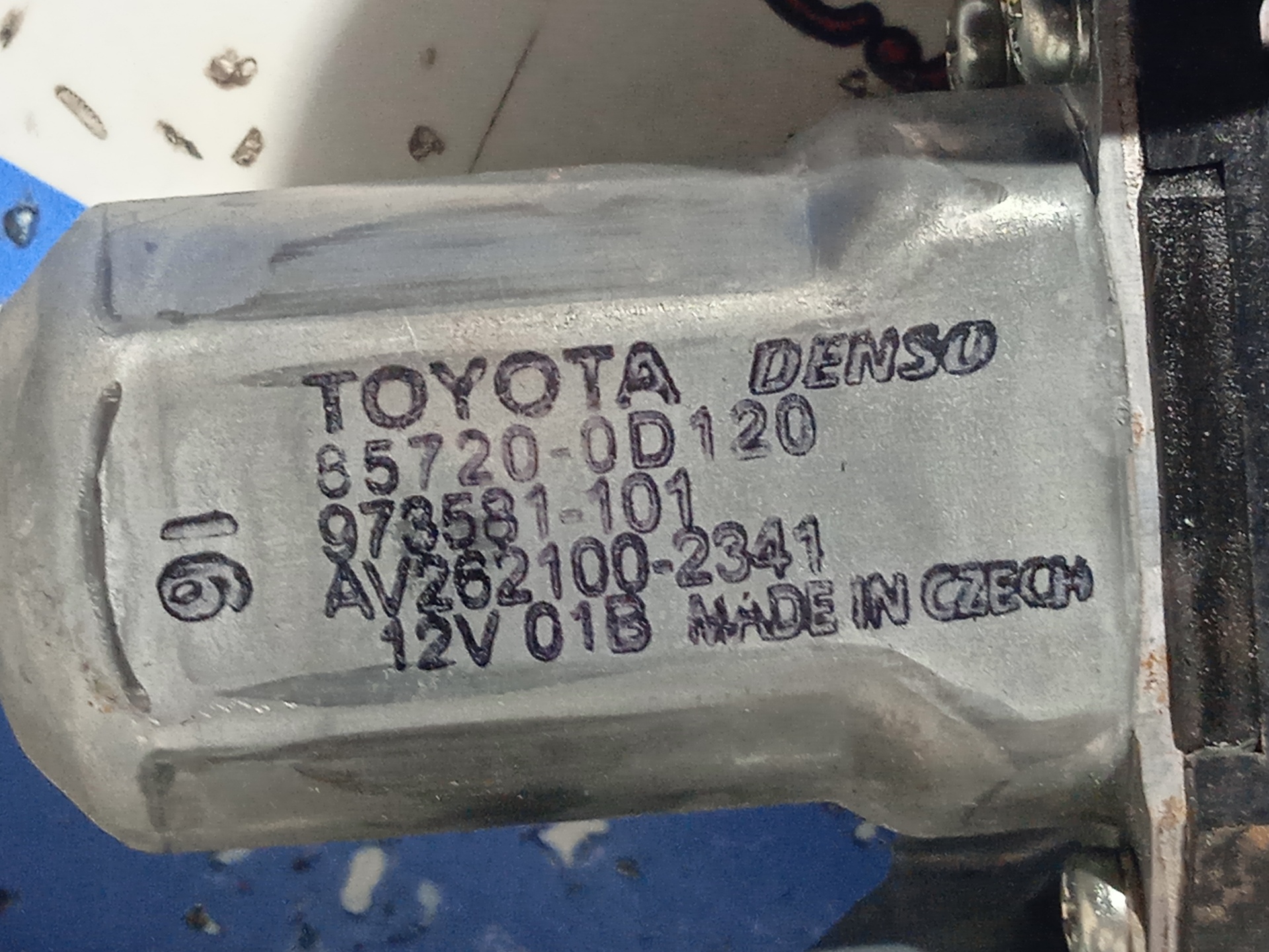 TOYOTA Yaris 3 generation (2010-2019) Стеклоподъемник задней правой двери 857200D120 18364704