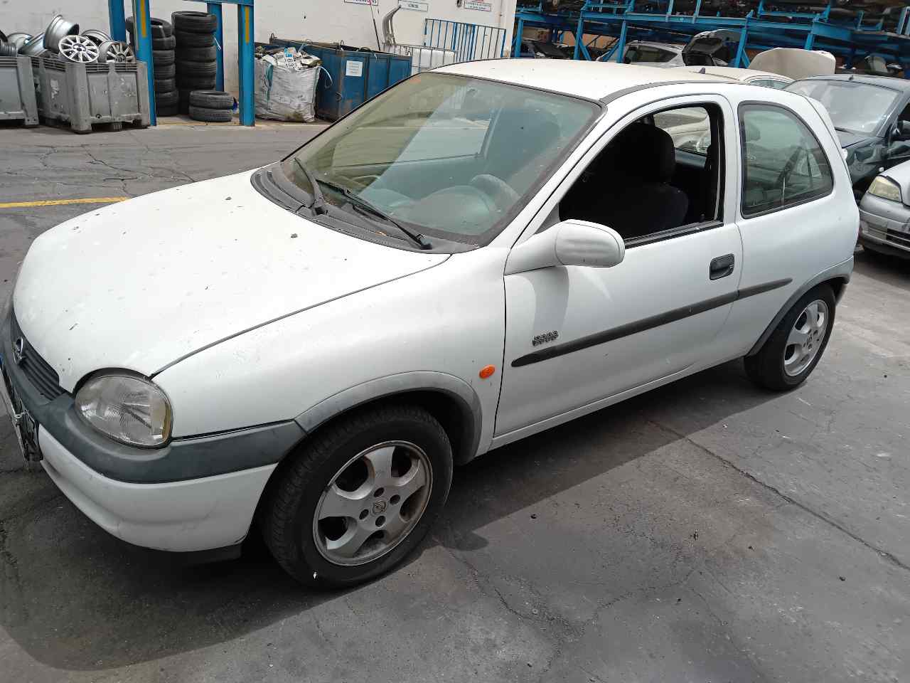 VOLKSWAGEN Corsa B (1993-2000) Høyre sidespeil 25303796