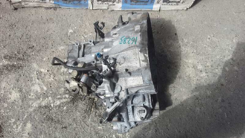 NISSAN Primera P12 (2001-2008) Gearbox YD22DDT 22800442