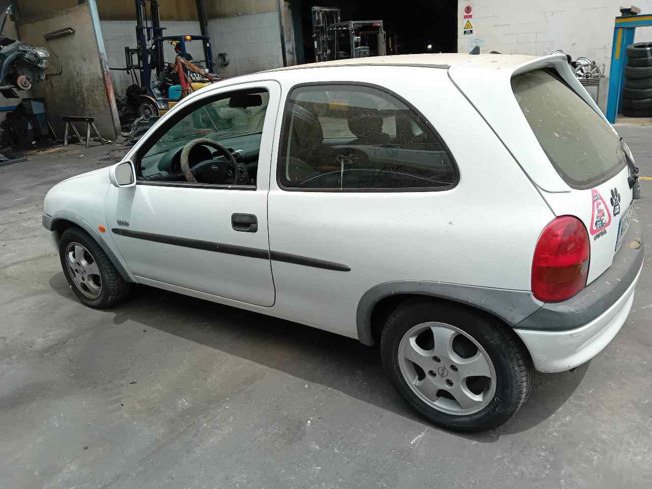 VOLKSWAGEN Corsa B (1993-2000) Høyre sidespeil 25303796