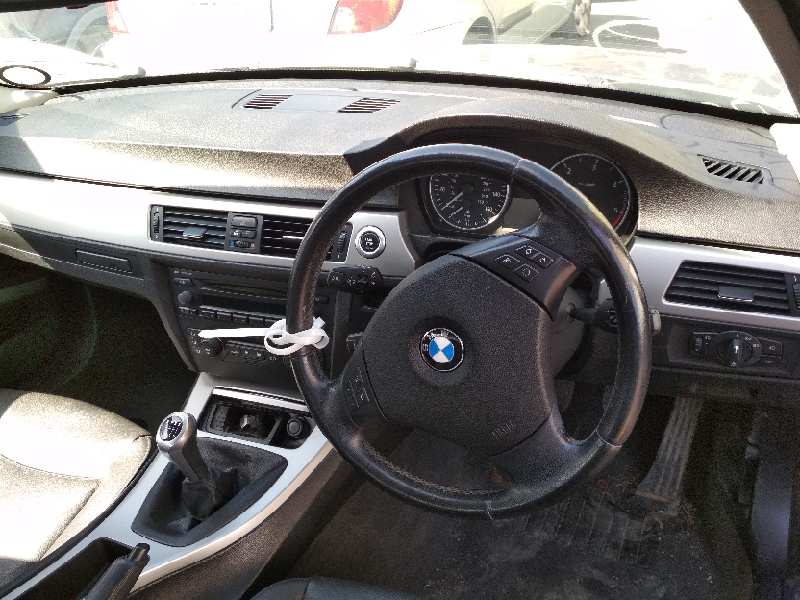 BMW 3 Series E90/E91/E92/E93 (2004-2013) Охлаждающий радиатор 25314535