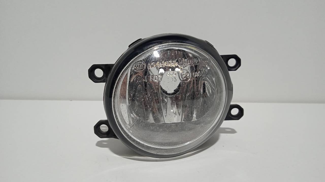 TOYOTA RAV4 2 generation (XA20) (2000-2006) Front Left Fog Light 812200W040 21739045