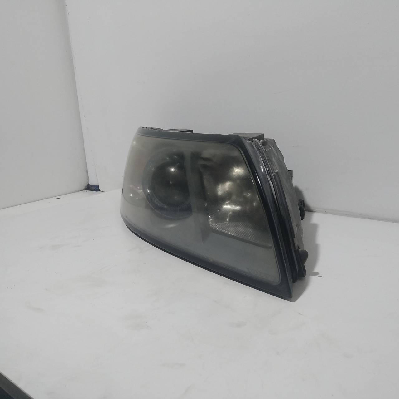 VOLVO V50 1 generation (2003-2012) Phare avant droit 30698890 23552750