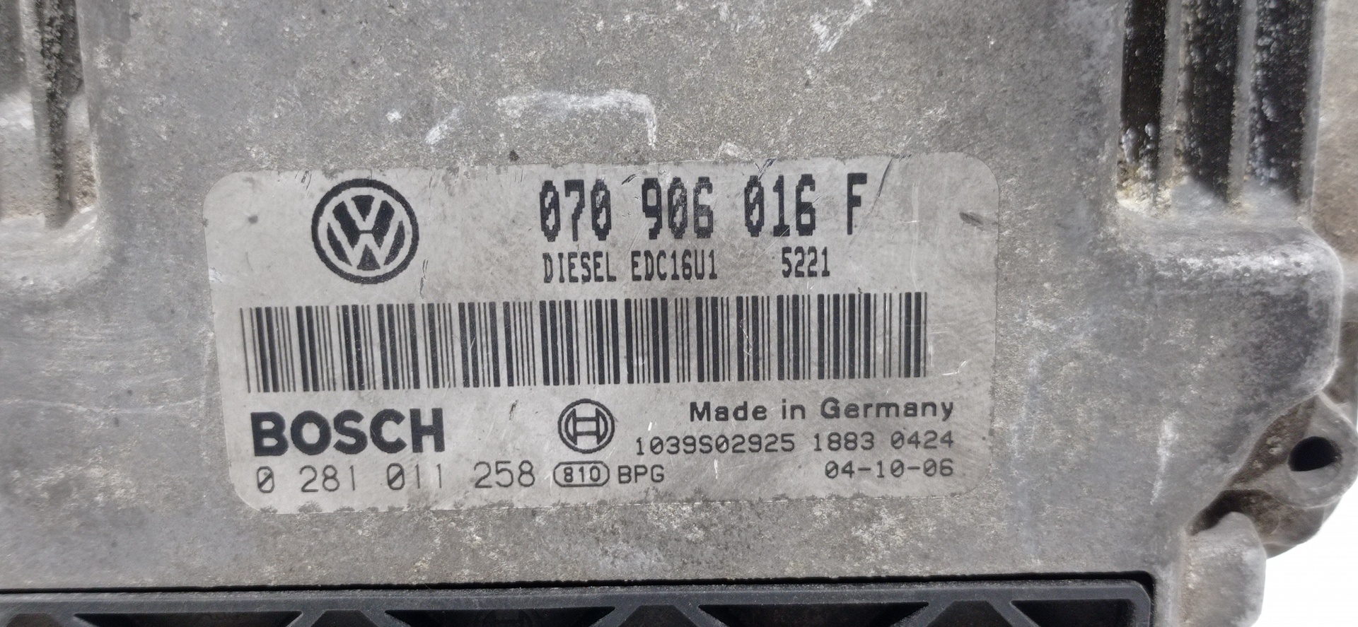 VOLKSWAGEN Touareg 1 generation (2002-2010) Engine Control Unit ECU 0281011258 22913296