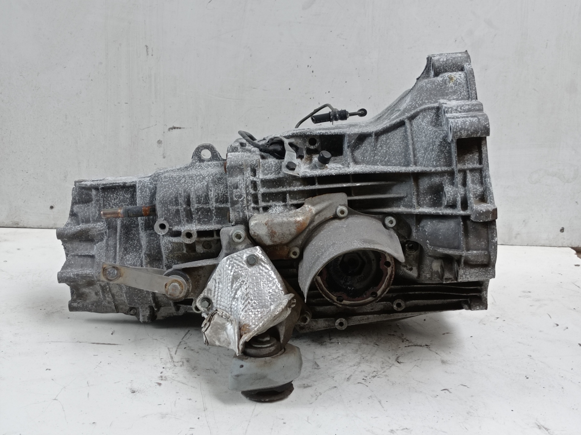 OPEL A4 B5/8D (1994-2001) Gearbox EHV 18404643