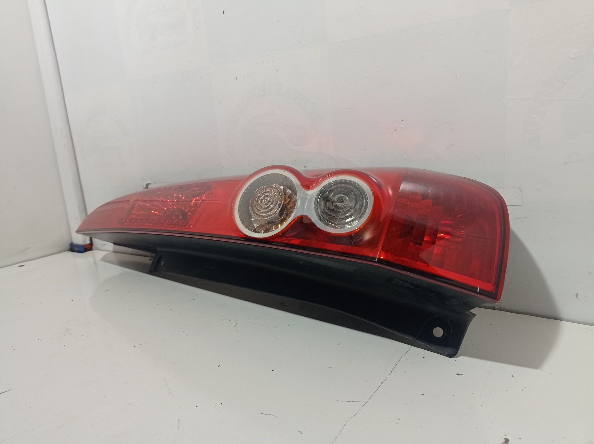 FORD Fiesta 5 generation (2001-2010) Rear Right Taillight Lamp 1437625 23705958