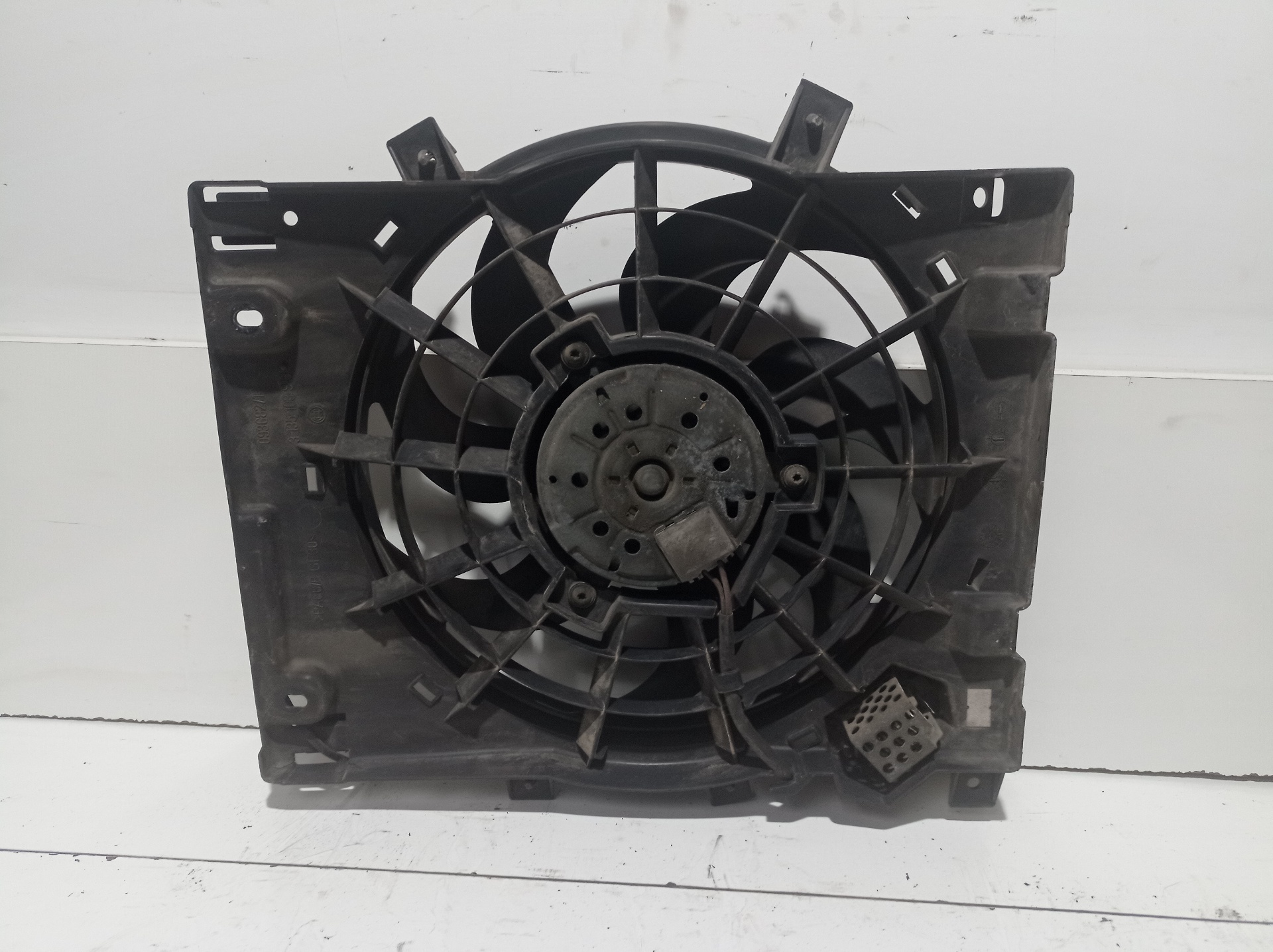 OPEL Astra J (2009-2020) Porlasztóventilátor 13132559 18410105