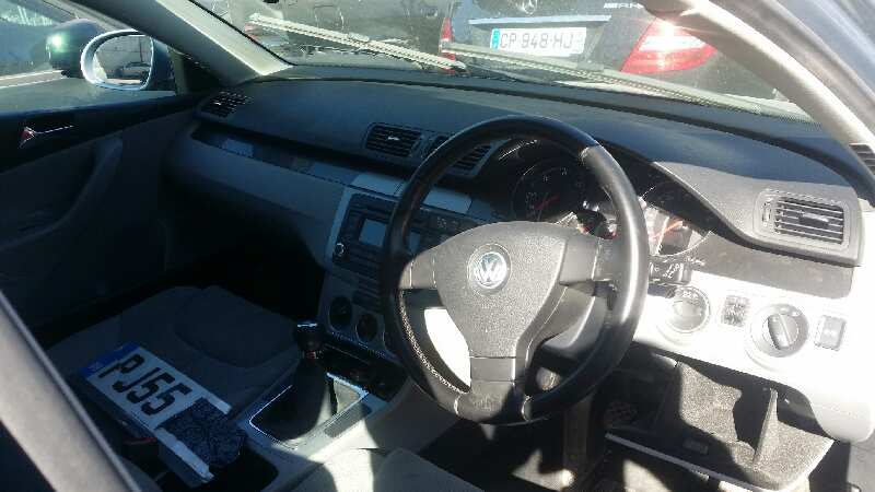 VOLKSWAGEN Passat B6 (2005-2010) Стеклоподъемник передней правой двери 3C1837462H 24876002