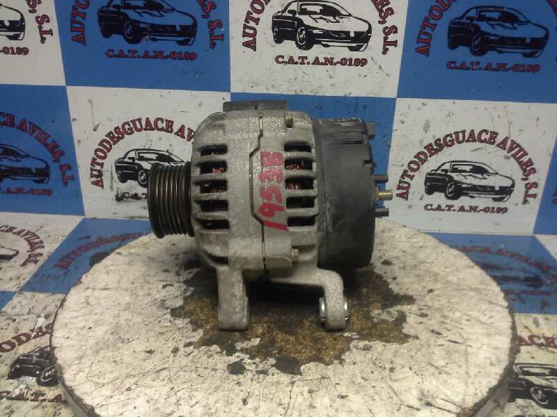 VOLVO V40 1 generation (1996-2004) Alternator 9164940 18359452