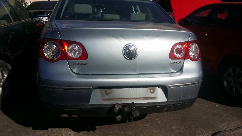 VOLKSWAGEN Passat B6 (2005-2010) Priekinių dešinių durų stiklo pakelėjas 3C1837462H 24876002