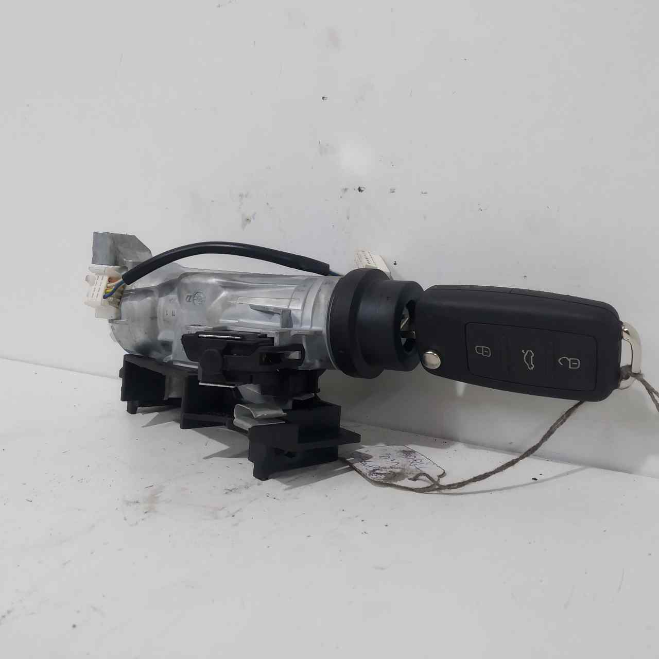 VOLKSWAGEN Tiguan 1 generation (2007-2017) Ignition Lock 1K0905851 25590212