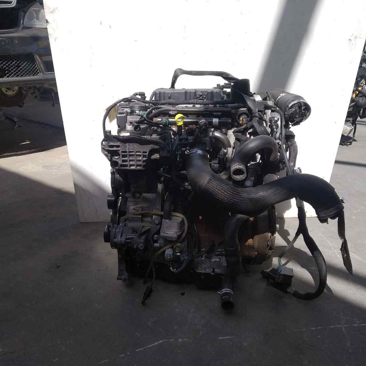 OPEL 3008 1 generation (2010-2016) Motor AH01 24992209