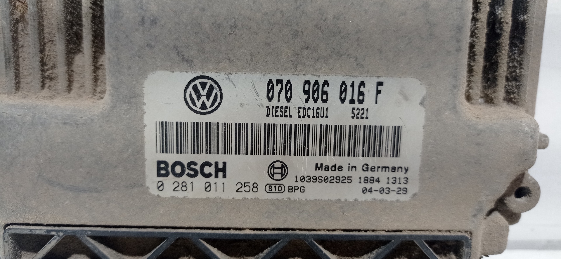 VOLKSWAGEN Touareg 1 generation (2002-2010) Engine Control Unit ECU 0281011258 20869750