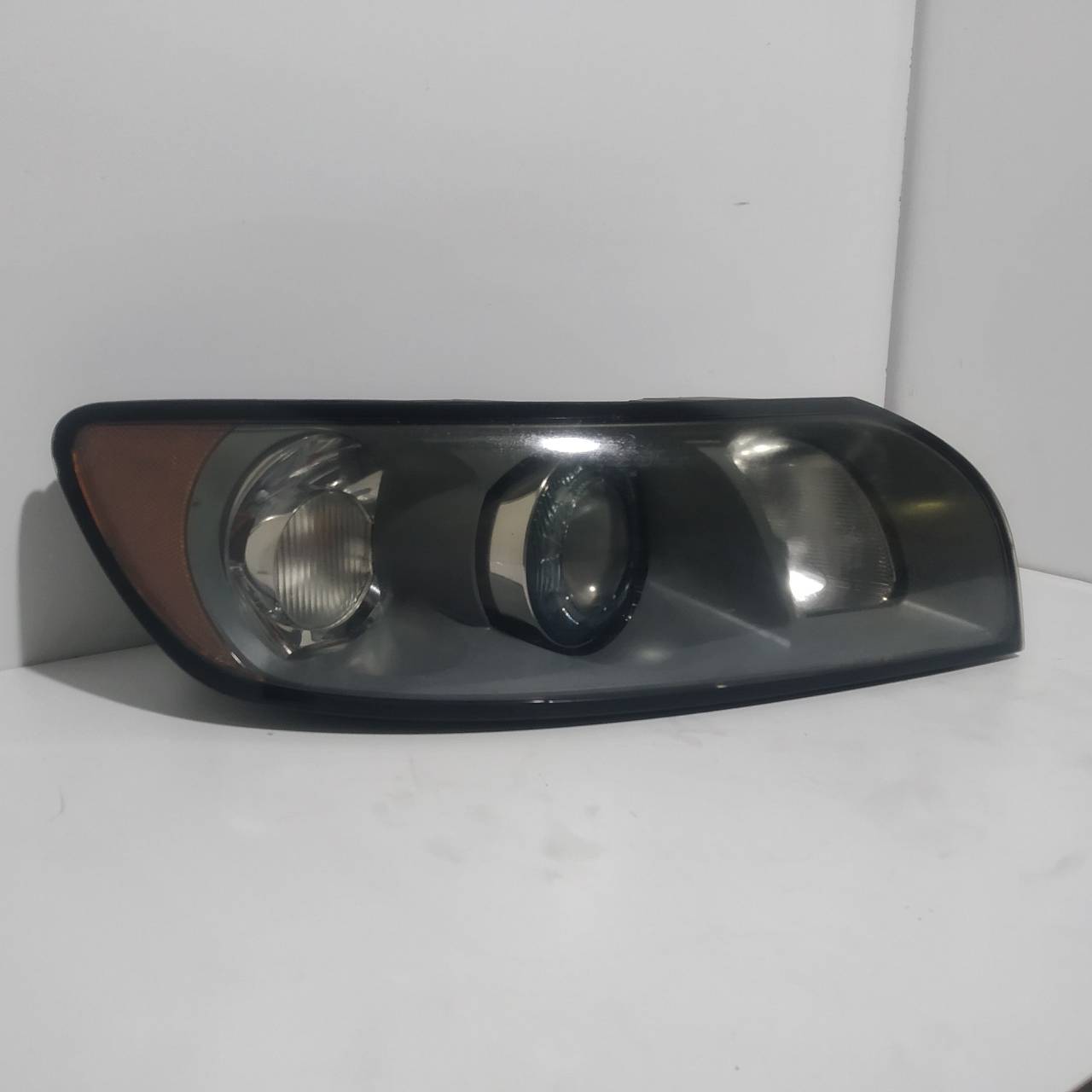 VOLVO V50 1 generation (2003-2012) Phare avant droit 30698890 23552750