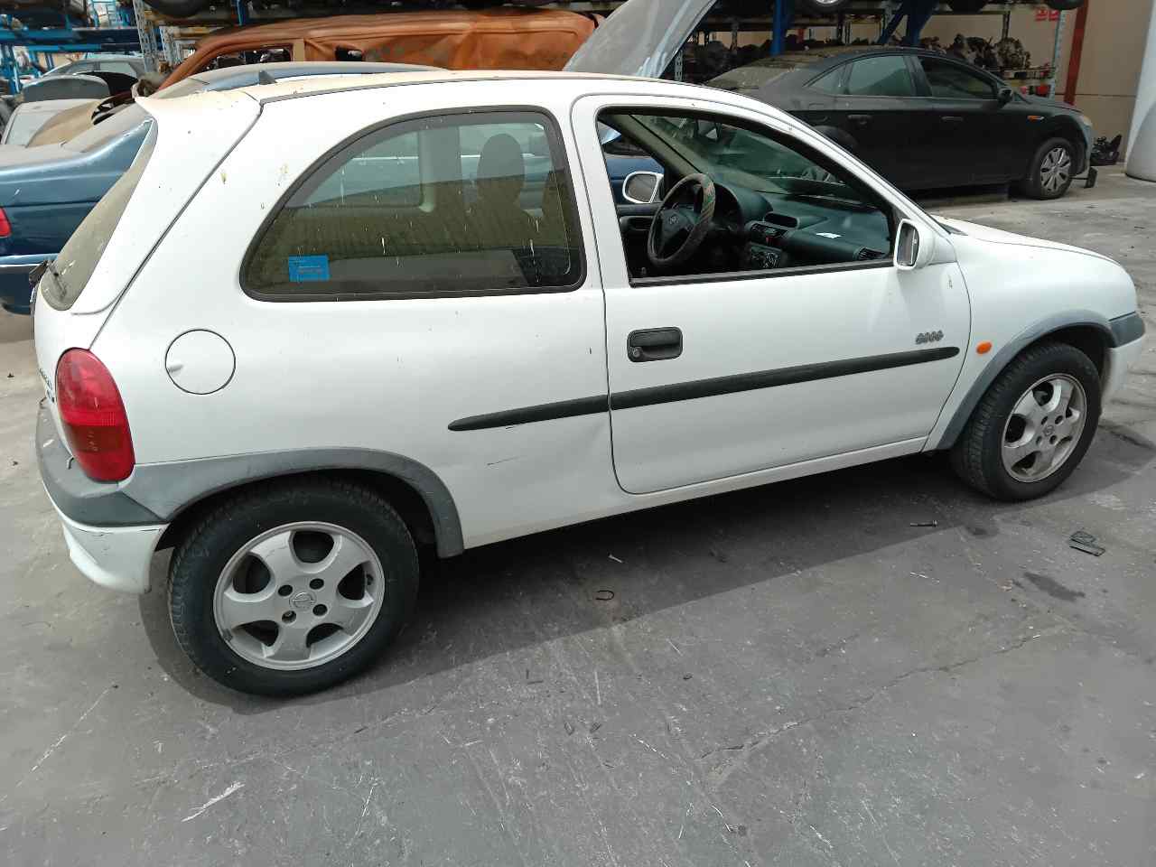 VOLKSWAGEN Corsa B (1993-2000) Høyre sidespeil 25303796