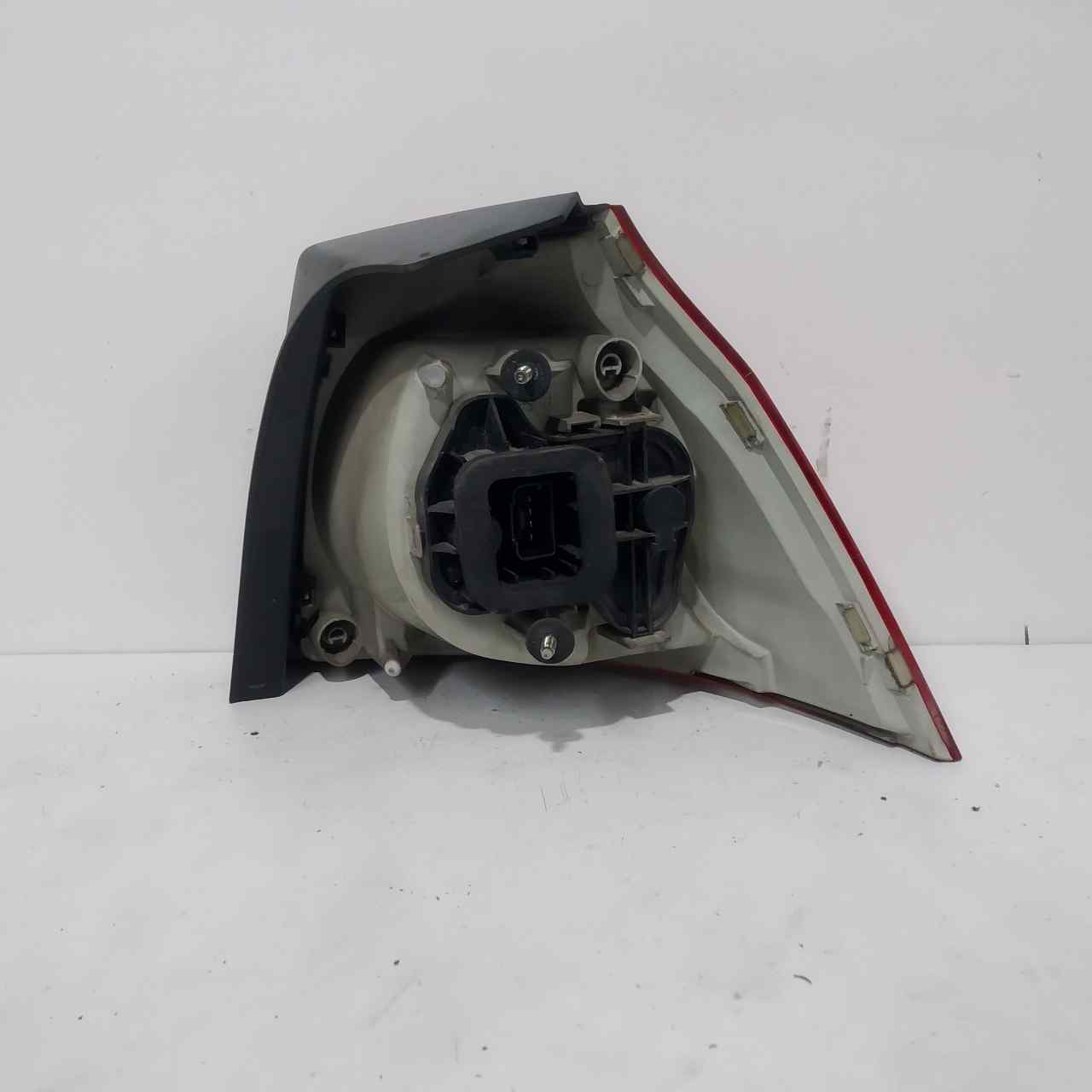 VOLKSWAGEN Golf 5 generation (2003-2009) Baklykt venstre bak 1K6945093E 25446219