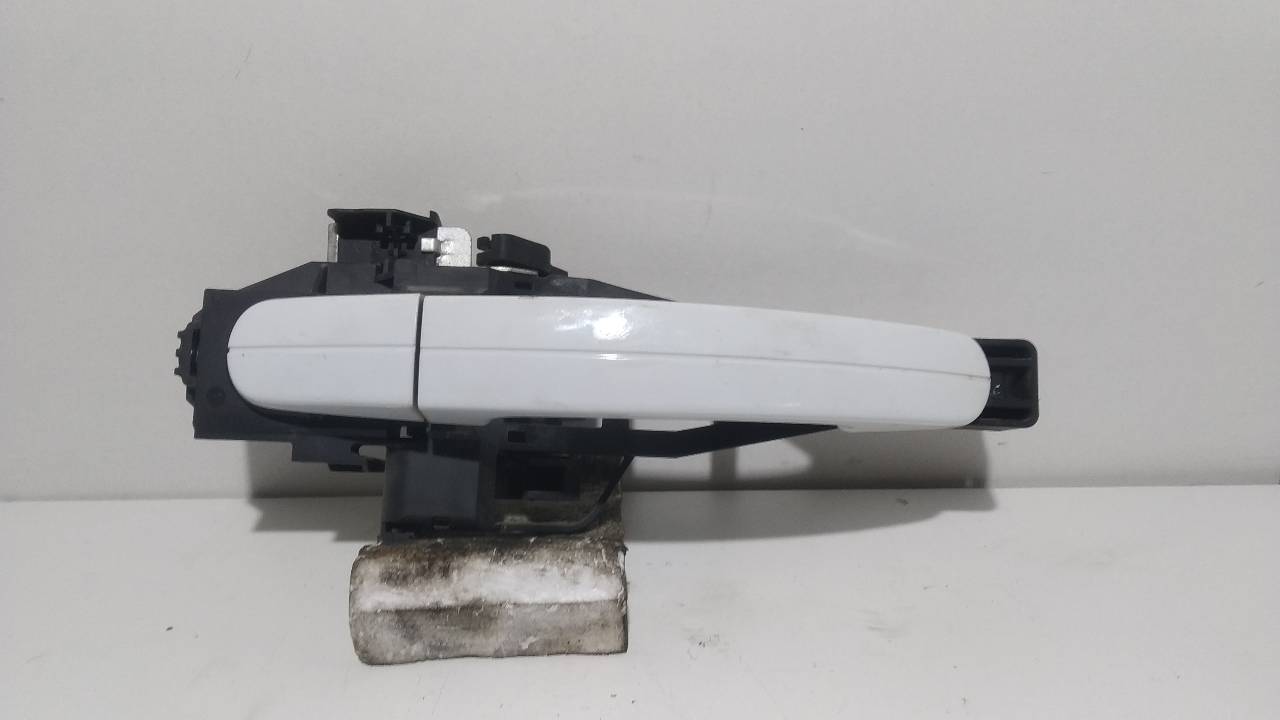 FORD Kuga 2 generation (2013-2020) Rear right door outer handle BM51A224A36CG 22601725