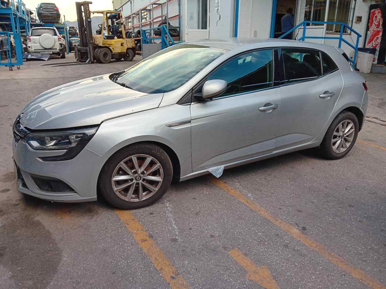 RENAULT Megane 3 generation (2008-2020) Амортизатор задний правый 562101385R 22622095