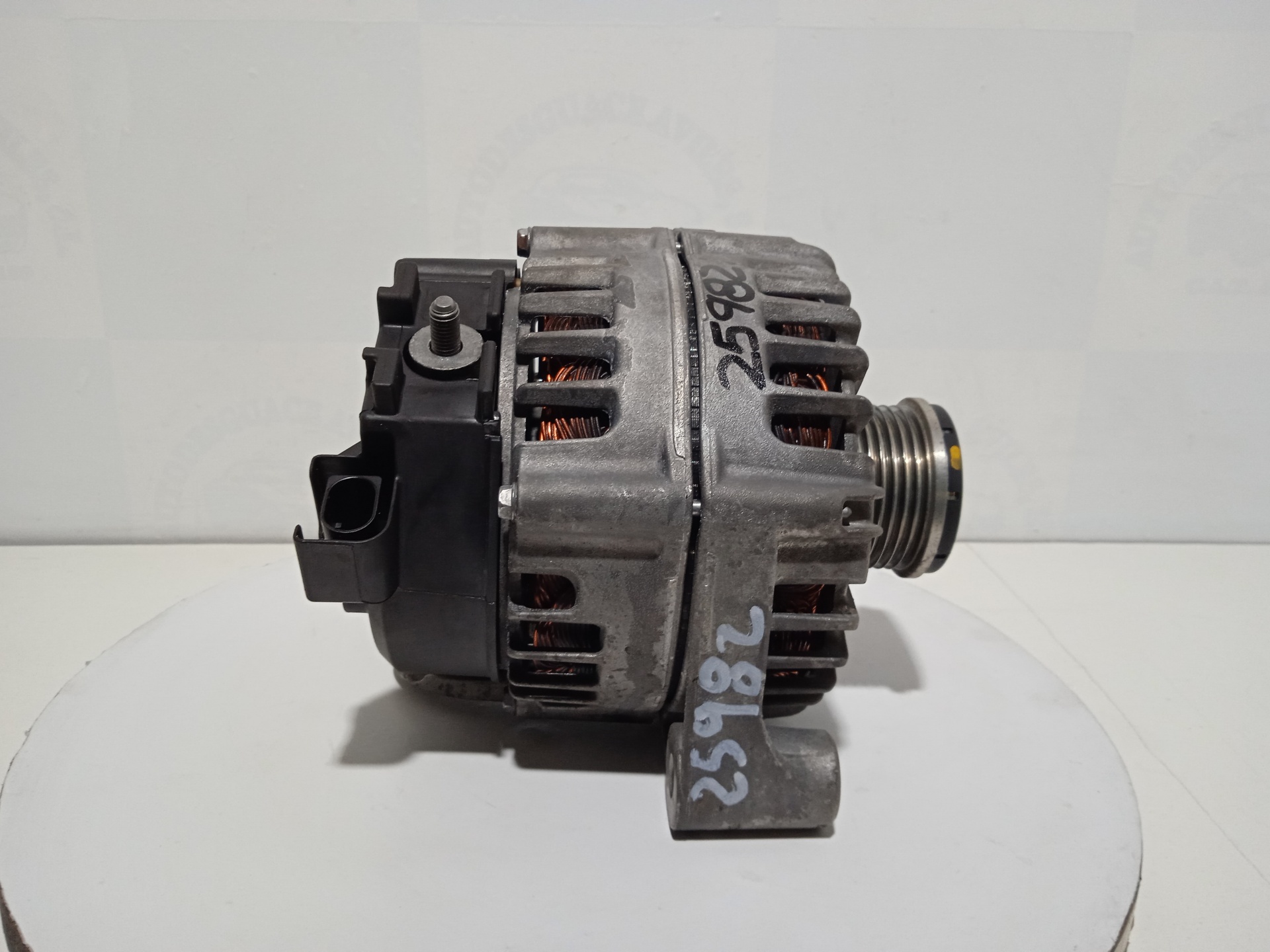 BMW 2 Series F22/F23 (2013-2020) Alternator 12318578609 18391544