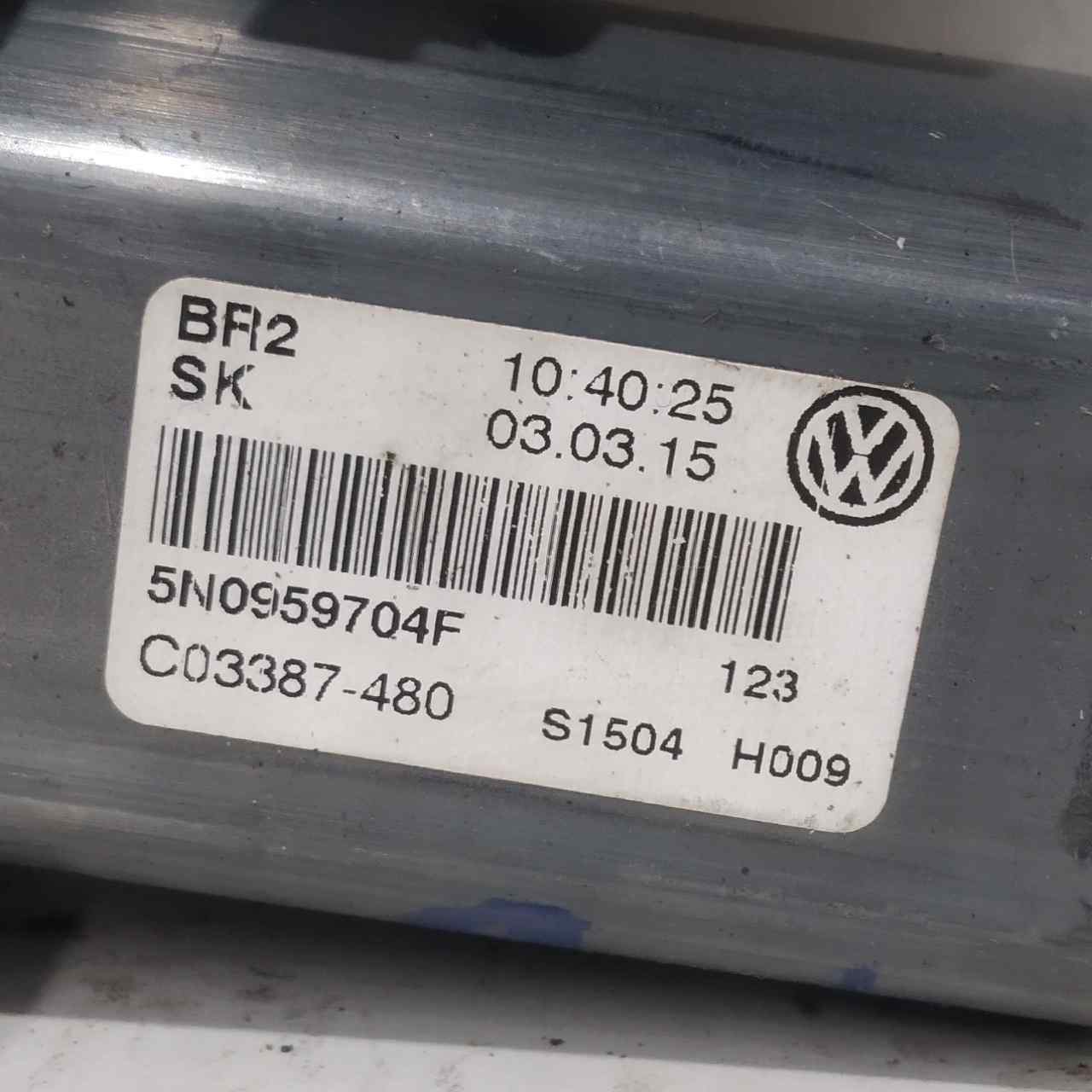 VOLKSWAGEN Tiguan 1 generation (2007-2017) Bakre høyre dør vinduskontrollmotor 5N0959704F 25576238