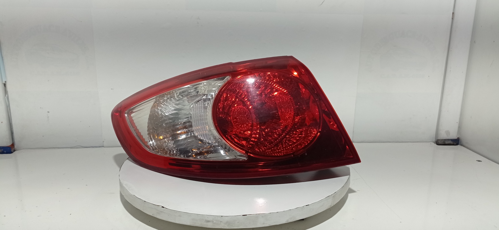 HYUNDAI Santa Fe CM (2006-2013) Feu arrière gauche 23705968