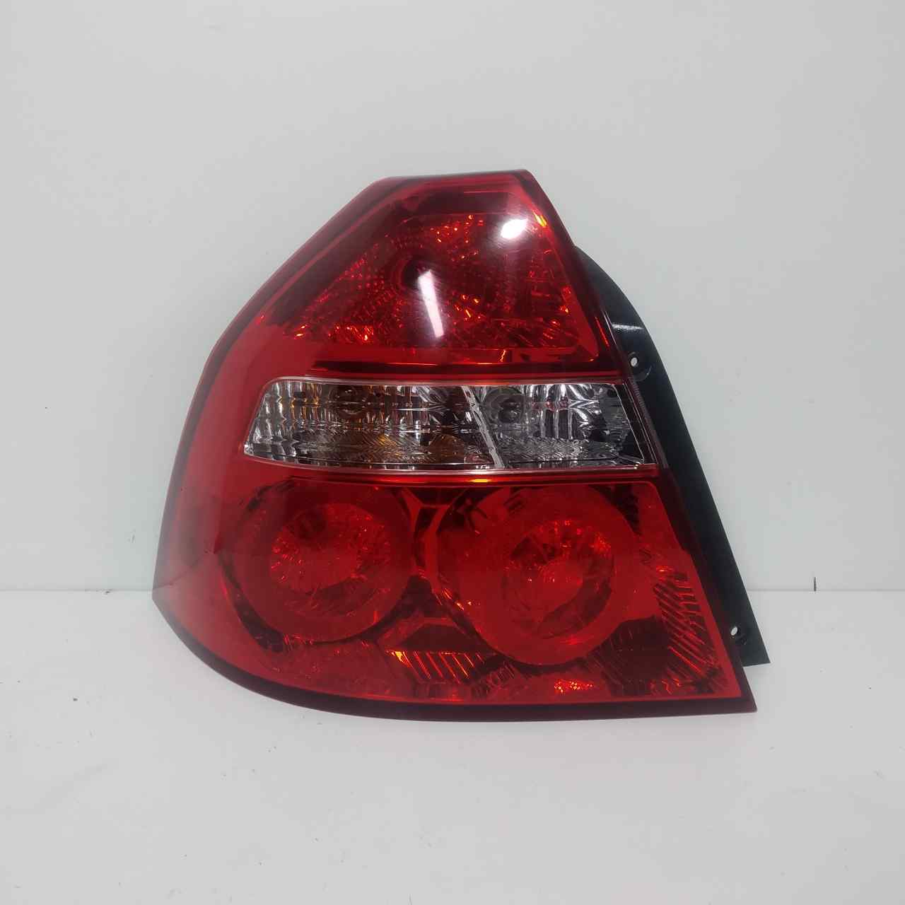 CHEVROLET Aveo T200 (2003-2012) Rear Left Taillight 25280883