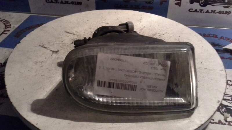 RENAULT Megane 1 generation (1995-2003) Front Right Fog Light 7701040681 25225652