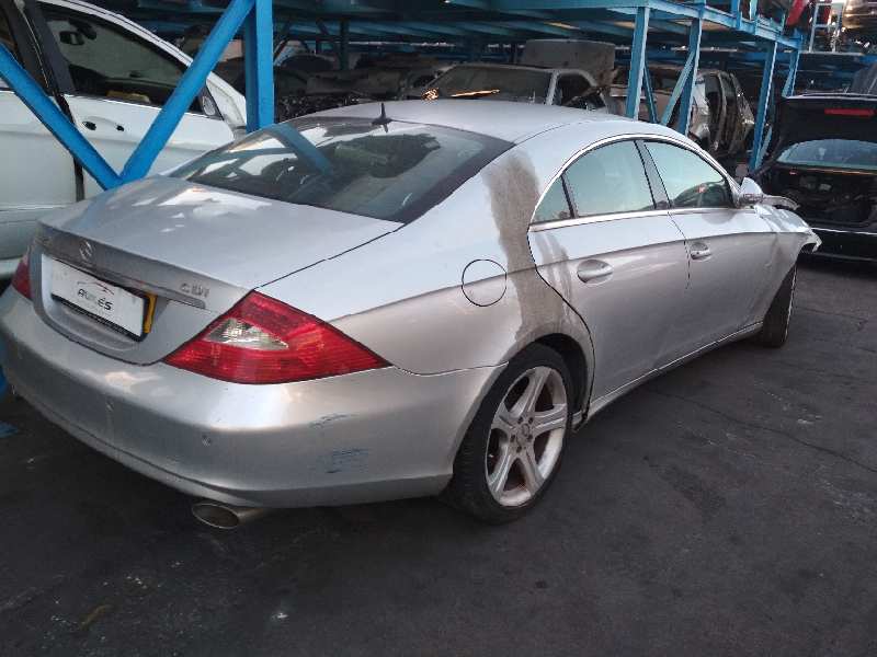 MERCEDES-BENZ CLS-Class C219 (2004-2010) Aizmugurējā labā durvju slēdzene A2197300235 18373711