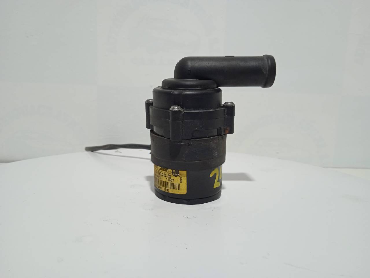 LAND ROVER Discovery 3 generation (2004-2009) Vattenpump 9002986C 25220912